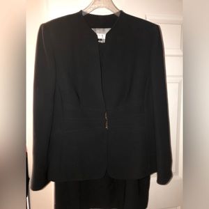Tahari 3 piece jacket, sleeveless top, skirt